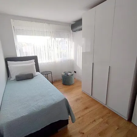 Marina Apartman